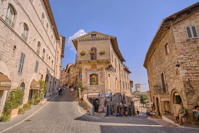 Heart of Italy Day Trip: Visit Perugia and Assisi from Florence - Assisi first: St. Francis Basilica and the art you came for