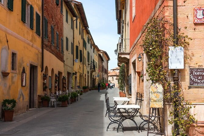 Hot Air Balloon Flight Over Tuscany from Siena - Size, Intimacy, and the Price Question: Does It Feel Worth It?