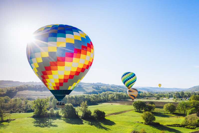 Hot Air Balloon, Pienza, Montalcino, Val D'orcia - Balloon Team Italia and the Safety-First VIP Model