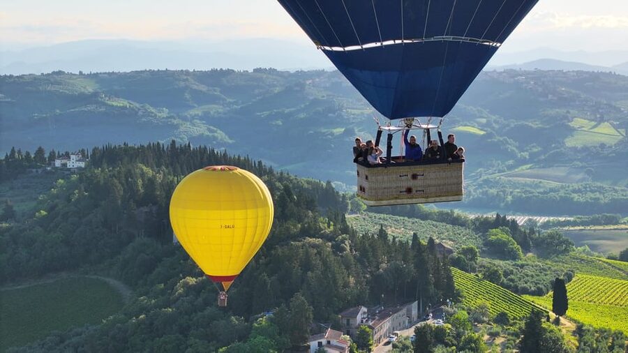 Hot Air Balloon, Pienza, Montalcino, Val D'orcia - Who This Hot Air Balloon Flight Suits Best
