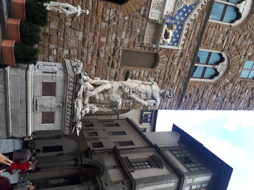 Inferno Tour In Florence - Salone dei Cinquecento: maps, art, and Dante’s Death Mask
