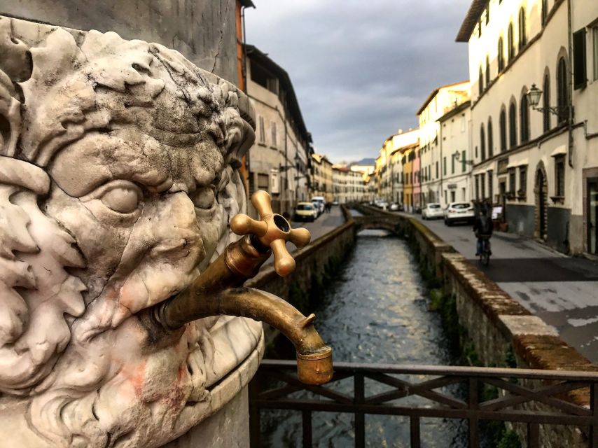 Lucca: City Highlights Walking Tour - Teatro del Giglio and the panoramic payoff from the walls