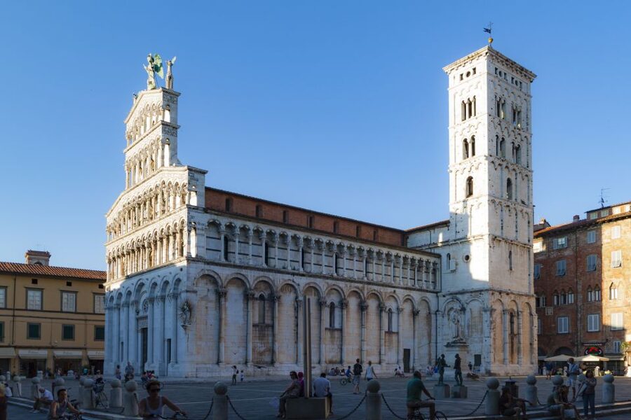 Lucca: City Highlights Walking Tour - Price and value: what $195.42 buys you here