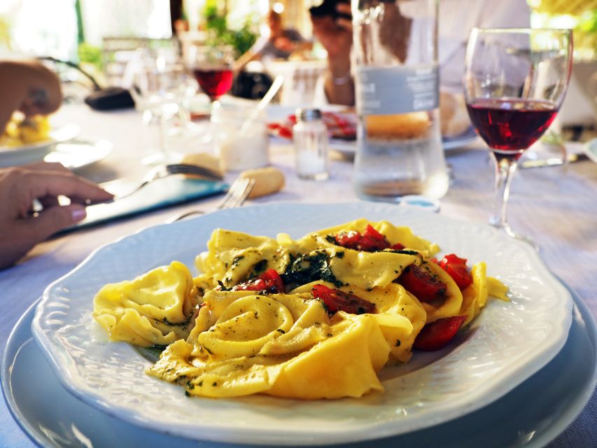 Lucca: Pasta Cooking Class with a Local Chef - The Farm Extras: Horses, Chickens, and Those Eggs You Eat
