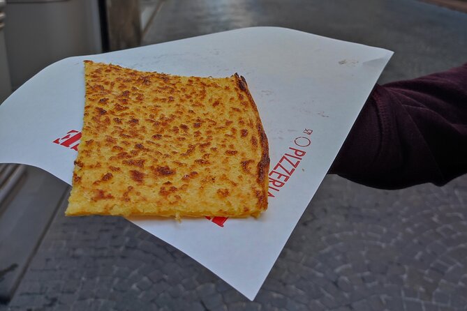 Lucca’s Ultimate Food Tour: Full Tuscan Meal by Do Eat Better - Stop 5 on Via San Paolino: Chocolate and a Traditional Sweet Finish
