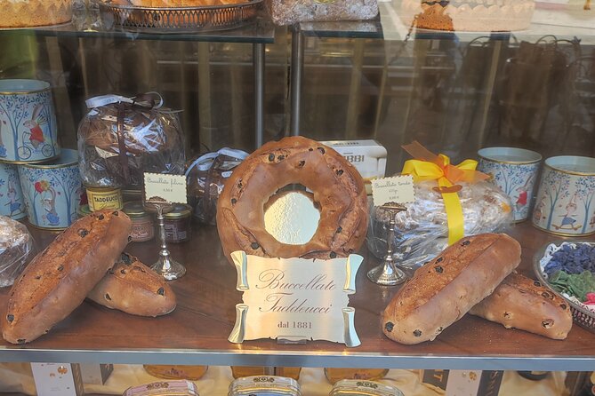 Lucca’s Ultimate Food Tour: Full Tuscan Meal by Do Eat Better - Meeting Point at Cappella Musicale Santa Cecilia, Then Straight Into the Walk