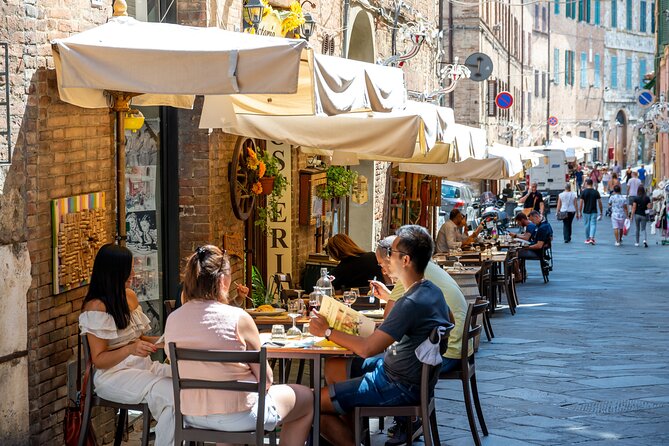 Pisa’s Ultimate Food Tour: Full Tuscan Meal by Do Eat Better - Stop 2 near Palazzo Agostini: Pici pasta you can actually picture