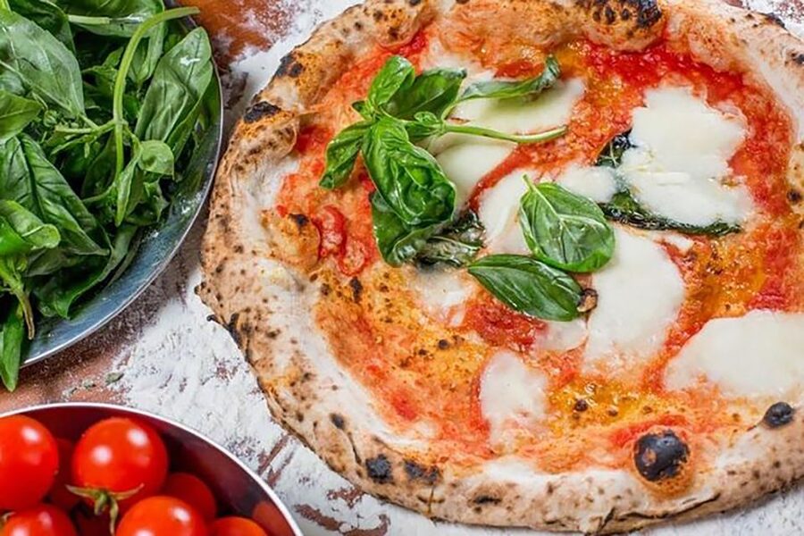 Pizza & Gelato: Cooking Class in central Florence - Central Florence, practical skills, and a fun meal at the end