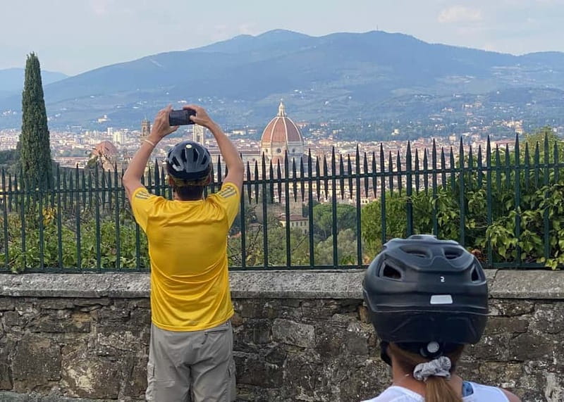 Premium Chianti E-Bike Tour, Food Wine Tasting + Photo shoot - Meeting in Florence: Piazza Ognissanti and a yellow-shirt guide