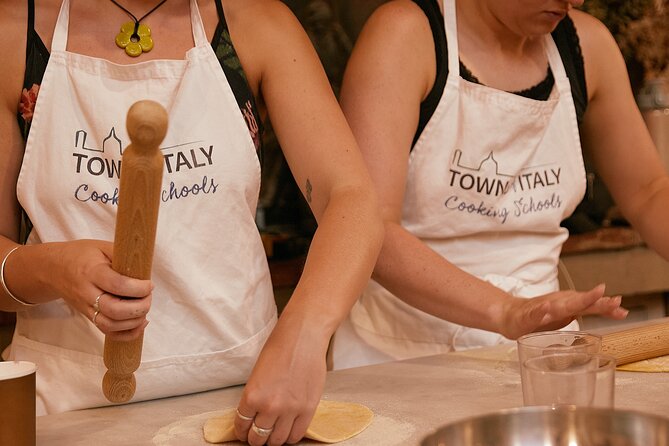 Premium Pasta and Gelato Cooking Class in Florence - Gelato in the mix: what you get and how to use it