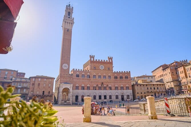 Premium Private Tour to Siena, Pisa, San Gimignano and Tuscany - Private Mercedes pickup in Florence, and why it matters