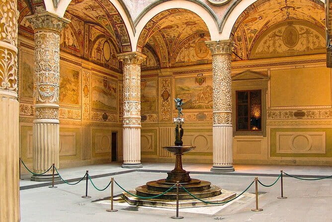 Private Florence Tour: 3-Hour Walking Tour with a Licenced Guide - Duomo Santa Maria del Fiore: the flower plan and Brunelleschi’s dome