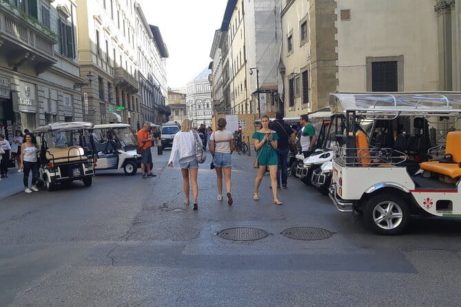 Private Florence Tour by Golf Cart ETukTuk with Audio Guide - Market Square, Mercato Centrale, and the Streets Between Sights