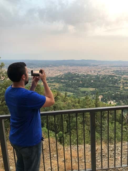 Private Hiking Florence Tour with Wine and Lunch or semi-pri - Leonardo da Vinci’s square: the payoff view that makes the climb worth it