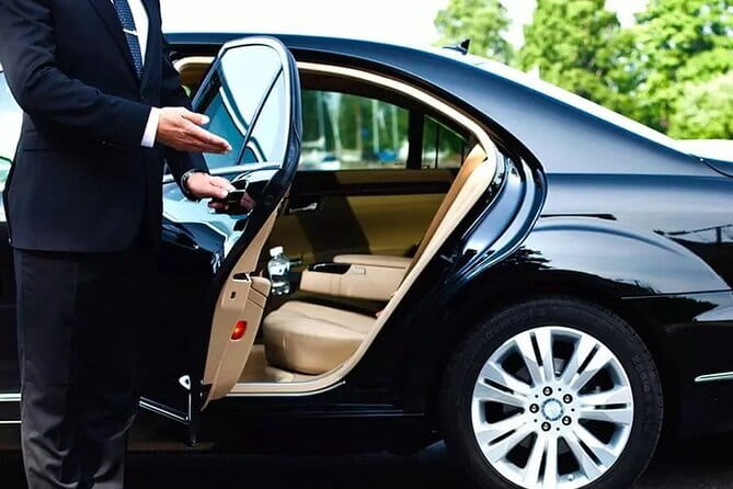 Private Transfer from Florence Airport to your Hotel in Florence - Luggage, child seats, and the small rules that save headaches