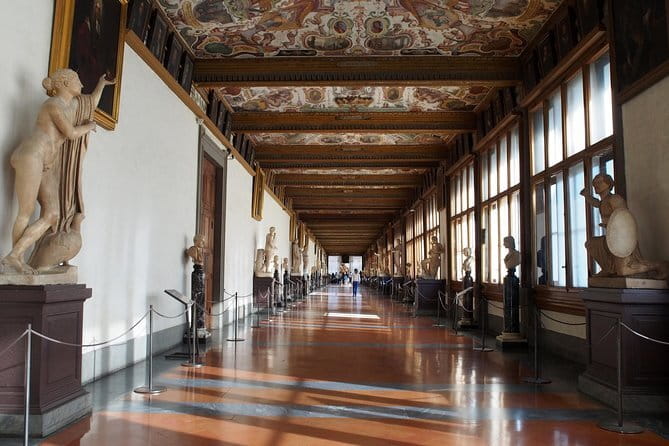 Private Uffizi Gallery Tour with Reserved Entry - Headsets and English Guides: How You Actually Hear the Story