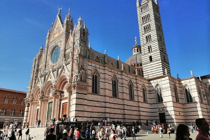 San Gimignano, Siena, Monteriggioni: Fully Escorted Tour, Lunch & Wine Tasting - The Scenic Chianti Drive and a Winery That Knows Lunch