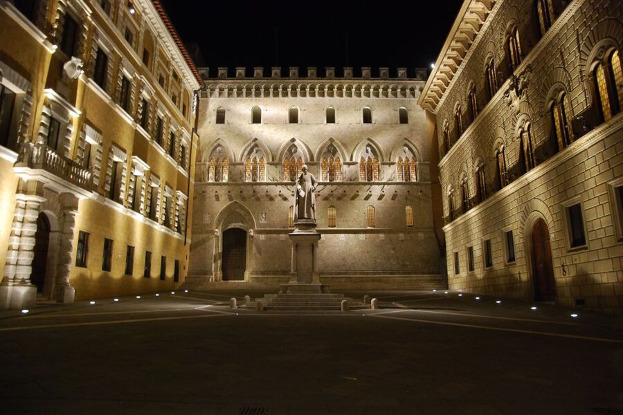 Siena: Walking Tour and Skip-the-Line Duomo Tickets - Piazza del Campo, the Palio, and the Contrade Rivalry
