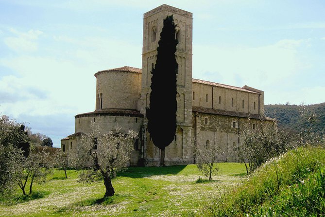 Small-Group Brunello di Montalcino Wine-Tasting Trip from Siena - Meeting in Piazza San Domenico and Hitting the Tuscan Hills