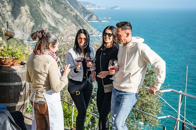 Small group Pasta and Tiramisu class in Riomaggiore - Logistics in Riomaggiore: Meeting Point, Taxi, and That Hill