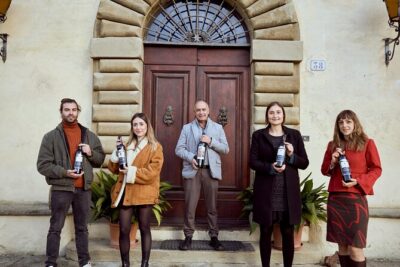 Tour through the vineyards and wine and olive oil tasting in Tuscany