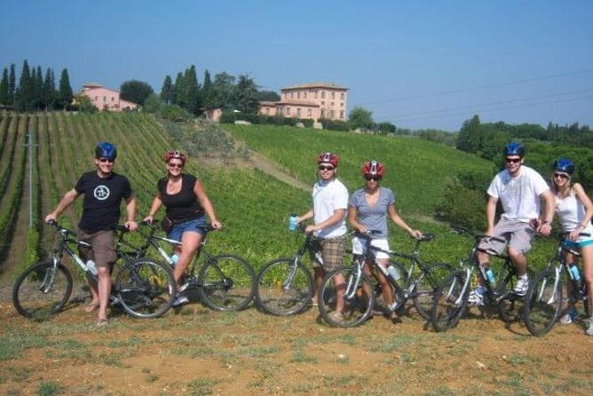 Tuscany E-Bike Tour: from Florence to Chianti with lunch and tastings - Fattoria di Bagnolo lunch, a real Tuscan meal break