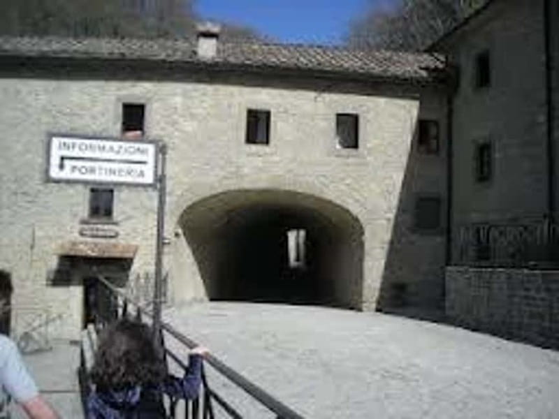 Tuscany: Sanctuary of La Verna Day Tour Private Tour - Why the private driver approach is the smart way to do this