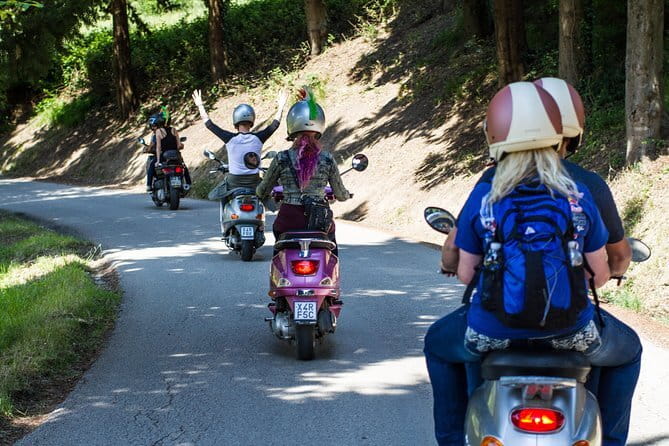 Tuscany Vespa Tour: Lunch & Wine Tasting, Countryside Roads - The Winery Stop: Family-Owned Estate, Cantina Visit, and Olive Oil