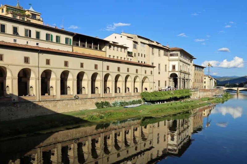 Uffizi Gallery & optional Vasari Corridor Guided Tour - A Medici-era shortcut, plus the art that started it all