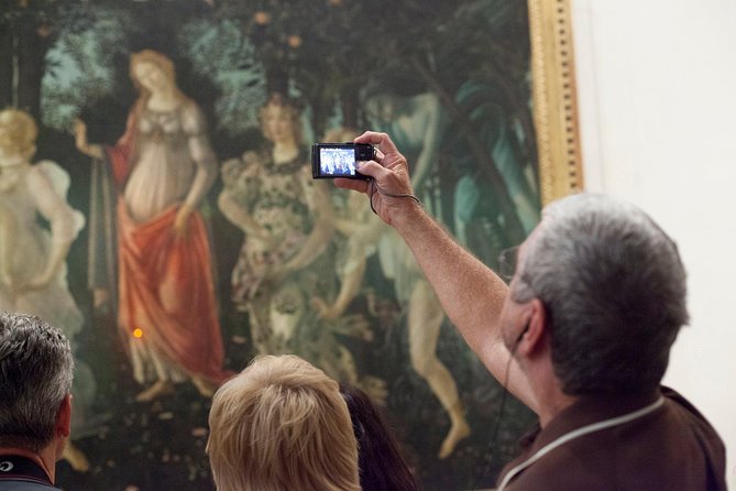 Uffizi Masterclass with Art Expert in Florence - Reserved tickets help, but security is still security