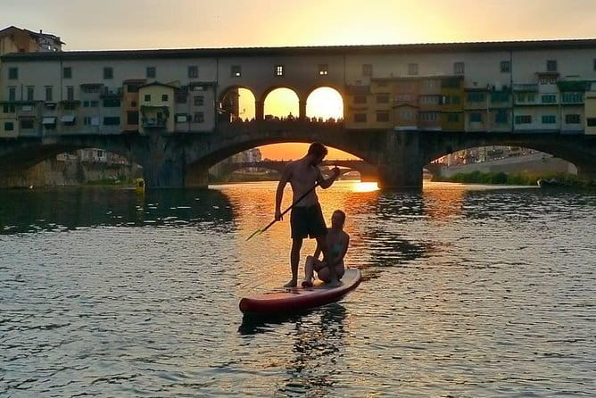 Wine Tasting Experience in Ponte Vecchio: Best Tuscany selection! - Snacks, pacing, and the social vibe near the bridge